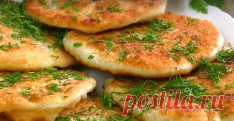 Изумительные лепешки с сыром: готовим на сковороде гору вкусняшек! Хотите, подскажу рецепт невероятно вкусного, сытного блюда из минимума ингредиентов? Да еще и времени на его приготовление уйдет совсем немного? Тогда вы зашли точно по адресу. Сегодня предлагаю...