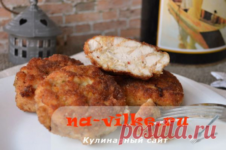 Рубленые котлеты из куриной грудки с манкой - рецепт с фото