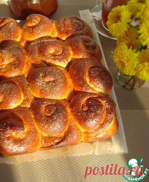 Булочки с джемом и орехами