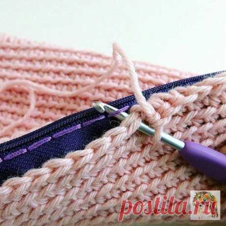 (4) Facebook