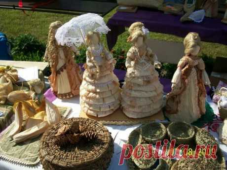 Из кукурузных листьев