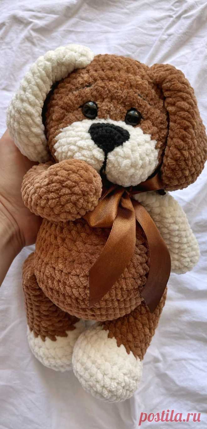 PDF Собачка крючком. FREE crochet pattern; Аmigurumi animal patterns. Амигуруми схемы и описания на русском. Вязаные игрушки и поделки своими руками #amimore - собака из плюшевой пряжи, пёс, плюшевая собачка, щенок, пёсик.