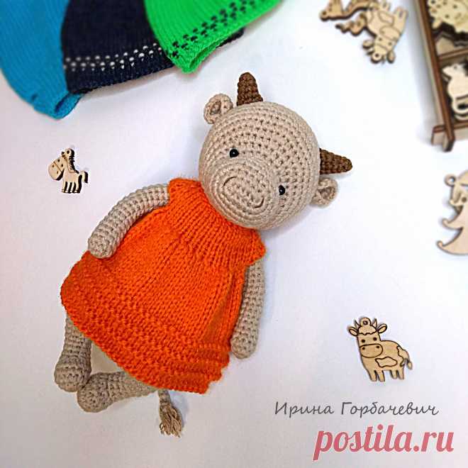 PDF Коровка крючком. FREE crochet pattern; Аmigurumi animal patterns. Амигуруми схемы и описания на русском. Вязаные игрушки и поделки своими руками #amimore - корова в платье, коровка, телёнок, бык, бычок.