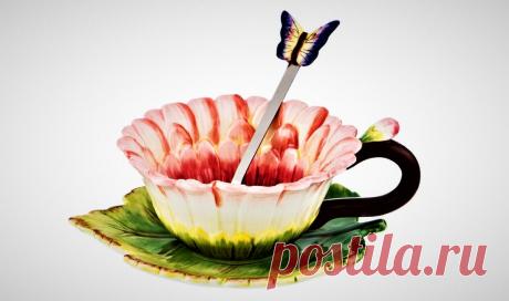 Попалась потрясающая чашка с блюдцем.
Реально очень интересный экземпляр чайной пары, который представляет собой цветок с листочком и бабочкой. Прелесть этой пары именно в необычности, неординарности в отличии от обилия различной посуды, которая в принципе одна, не сильно отличается от другой своим внешним видом. Довольно яркий цветочек насыщенных тонов, сразу заметен и бросается в глаза. Создает яркое, оптимистическое настроение и […]
Читай пост далее на сайте. Жми ⏫ссылку выше