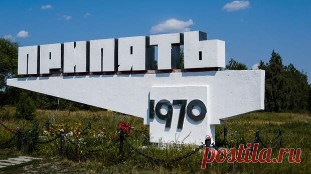 Чем она опасна радиация
В экстренной ситуации важно знать, как правильно поступать, чтобы минимизировать угрозы для своего здоровья и здоровья близких людей. В годовщину страшной трагедии в Хиросиме проект Здоровье Mail.ru напоминает, как защититься от радиации. Что делает радиация (и как она убивает) В процессе распада радиоактивных изотопов атомное ядро испускает различные частицы, при этом выделяется огромное количество энергии. […]
Читай пост далее на сайте. Жми ⏫ссылку выше