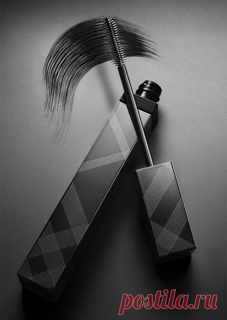 Тушь Burberry Cat Lashes для создания кошачьего взгляда с поволокой