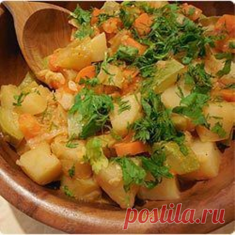 Овощное рагу с кабачками в мультиварке