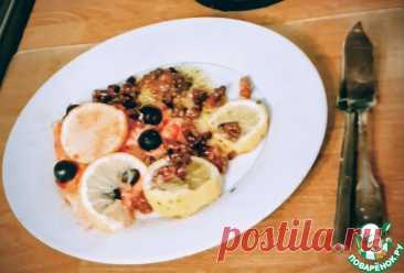 Рыба, запечённая с харисой и орехами. Рыба, запечённая в соусе из харисы, получается настолько лёгкой и воздушной, что добавление сальсы из грецких орехов придаёт ей немного веса. Грецкие орехи можно заменить на ваш любимый сорт орехов, например, фисташки. Блюдо готовится быстро, всего за 25 минут, что тоже является достаточным преимуществом.