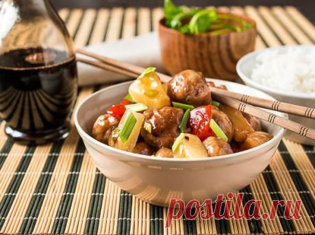 Фрикадельки с ананасами в кисло-сладком соусе | Вкусный блог - рецепты под настроение