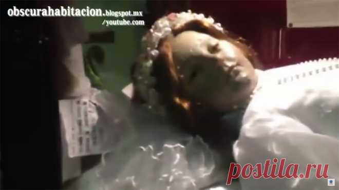 Вести.Ru: В Мексике 300-летняя мумия открыла глаза. Видео