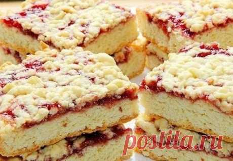 Тертый пирог к чаю - просто и вкусно!

Ингредиенты:

● Варенье
Показать полностью…