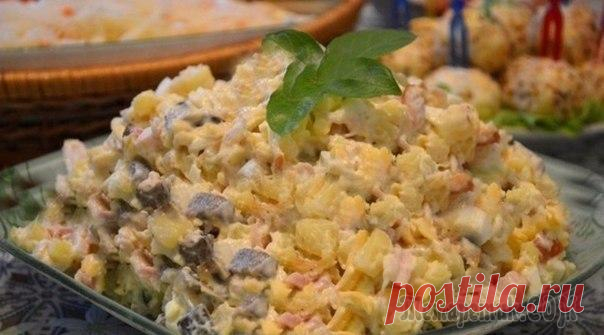 Салат с копченой курицей