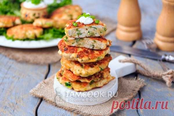 Куриные оладьи с сыром и зеленью
