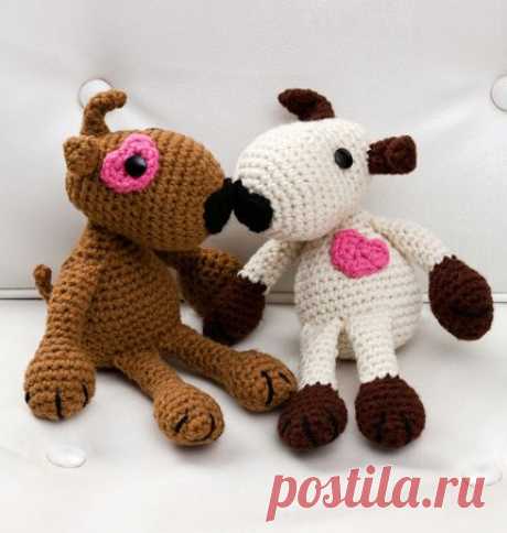 Вязание игрушек крючком: влюбленные щеночки