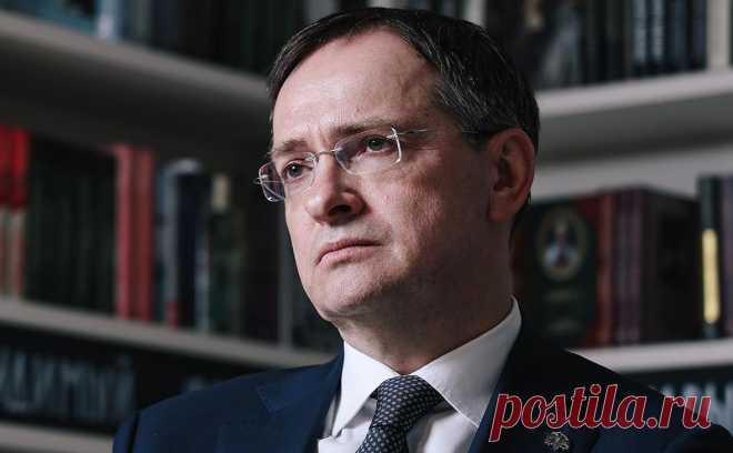 Мединский обвинил Киев в затягивании начала третьего обмена пленными. Помощник президента России, глава российской делегации на переговорах с Украиной Владимир Мединский заявил, что из-за отказа Киева от 1 тыс.