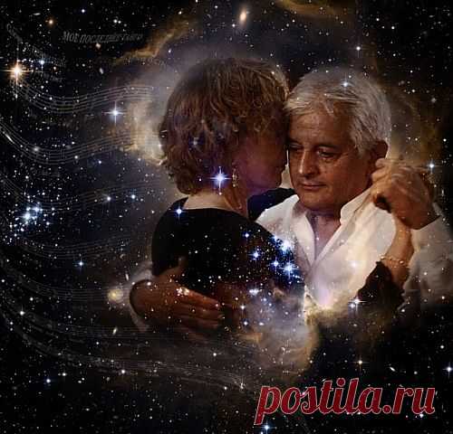 Музыкальная открытка -  ГОРИТ СВЕЧА.....   ****