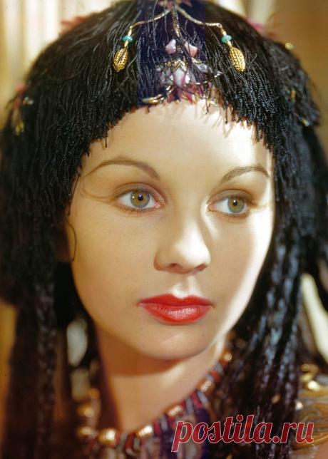 Джин Симмонс, 31 января, 1929
• 22 января 2010