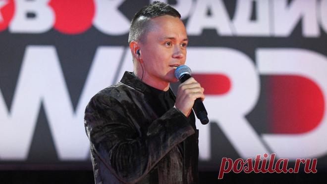 В Аэрофлоте ответили на претензии комика Соболева к авиакомпании. Согласно Федеральным авиационным правилам и регламентам авиакомпании, ребенок без отдельно оформленного места прикрепляется в бронировании к конкретному взрослому пассажиру в момент оформления авиабилета и перевозится вместе с родителем на ...