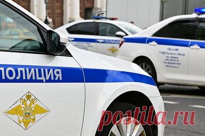 В российском регионе три брата-подростка пропали по дороге в школу. В Канске три брата ушли в школу и пропали. Об этом сообщило управление МВД по Красноярскому краю в Telegram-канале. Предварительно, пропавшие дети — двое подростков 14 лет и один 13 лет — находятся под опекой тети. После пропажи мальчиков женщина пыталась самостоятельно их найти.