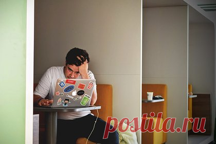 Стресс и малое вознаграждение на работе увеличили риск инфаркта у мужчин вдвое. Ученые Исследовательского центра Университета Лаваля, Квебек, пришли к выводу, что длительный стресс на работе и малое вознаграждение за усилия увеличивают риск инфаркта и других сердечно-сосудистых заболеваний у мужчин вдвое. Воздействие одного из этих двух факторов повышает вероятность заболеть на 49 процентов.