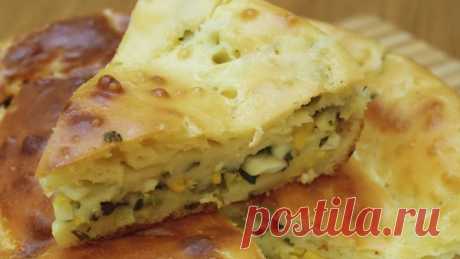 Заливной пирог с луком и яйцом