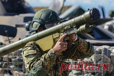 В Казахстане в 2024 году пройдут военные учения с участием стран Средней Азии. В Казахстане в рамках мероприятий боевой подготовки пройдут крупномасштабные армейские учения с участием Кыргызстана, Таджикистана, Узбекистана и Азербайджана. Об этом сообщило Министерство обороны республики на официальном сайте. Всего на 2024 год в ВС Казахстана запланировано 70 тысяч мероприятий боевой подготовки.