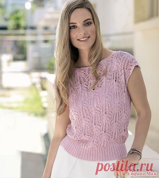 Розовый ажурный топ спицами
   
 
РАЗМЕРЫ
S/M (L);  
обхват груди – 96 (104) см,  
длина изделия – 50 (52) см.
 
ВАМ ПОТРЕБУЕТСЯ
Пряжа (55% шелка, 45% хлопка; 120 м/25 г) – 150 (175) г светло-розовой; спицы № 2,5 и 3,5; крючок № 2,5.
 
УЗОРЫ И СХЕМЫ
 
РЕЗИНКА
 
Вязать на спицах №2,5: 1 кромочная, * 1 изнаночная, 2 лицевые, 1 изнаночная *, постоянно повторять от * до *, закончить 1 кромочной.  
В последующих рядах петли провязывать по рисунку.
 
АЖУРНЫЙ УЗОР
Для размера S/M...