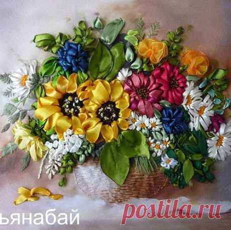 Возвратный стежок или «бэкститч» в вышивке лентами