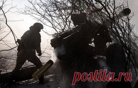 Артиллеристы РФ уничтожили гаубицу "Гвоздика" и шесть автомобилей ВСУ на Херсонщине. По словам представителя экстренных служб региона, удар нанесли по стоянке техники Вооруженных сил Украины вблизи села Томина Балка