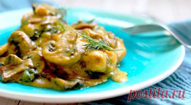 Курица с грибами и шпинатом в сливках, пошаговый рецепт с фото.
Блюда из птицы: из курицы, утки, индейки, гуся, перепелок, цесарки, куропатки. Рецепты курица гриль
https://www.gastronom.ru/recipe/group/1203/ptica