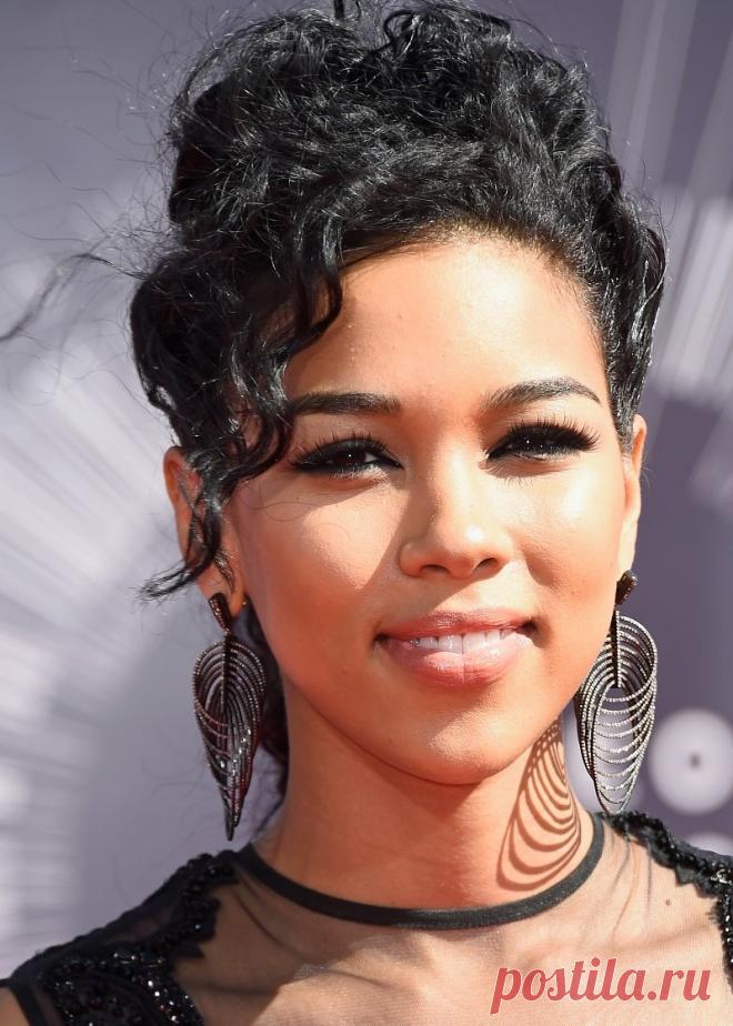 Фото шипп. Alexandra shipp 2023. Фото шипп. Alexandra shipp. Фото шипп.