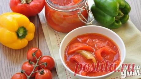 Лечо "Светлана" - Незабываемый вкус Ингредиенты Помидоры спелые,мясистые 1,5 кг. Перец толстостенный 2,0 кг. Чеснок 1 головка Перец острый 1-2 шт. Соль 2 ст.л. Сахар 0,5 ст. Уксус яблочный 4% 100 мл. Масло раст. 100мл. Как приготовить Помыть перец удалить семена,плодоножку и нарезать кубиками 2,5х2,5 см. Помидоры помыть и измельчить в мясорубке. Перелить томаты в большую кастрюлю, объемом в три-четыре раза больше, чем томата. Довести до кипения и кипятить 20 минут. Добавить соль,…