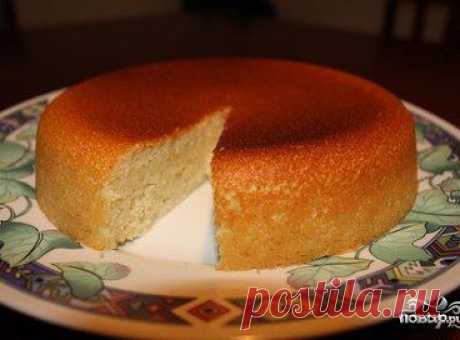 Манник с творогом в мультиварке 
https://povar.ru/recipes/mannik_s_tvorogom_v_multivarke-17733.html

Манник с творогом в мультиварке - пошаговый кулинарный рецепт на Повар.ру
Хочу поделиться с вами рецептом очень вкусного, удивительного нежного манника с творогом приготовленного в мультиварке. Манник очень похож на творожную запеканку. Он очень нравится детям.