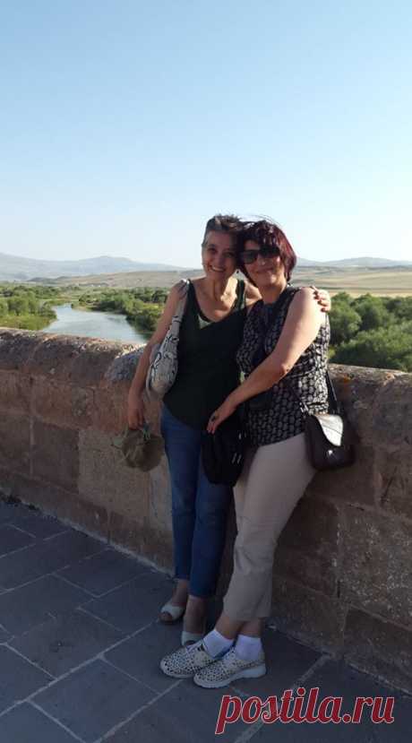 Էրգրի կարոտով😌
Կարոտի վերածված ջերմագին հուշեր Էրգրի ուխտի ճամփեքից...հրաշալի անցկացրած օրեր՝արդեն իսկ մտերիմ դարձած նորածանոթ ընկեր-բարեկամներիս հետ:





+38