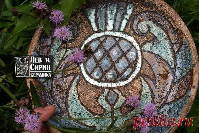 Лев и Сирин. Керамика. в Instagram: «#как_сделано Самый простой, любимый способ: Шамотная глина. Тарелка сформована в гипсовой форме ручной формовкой Графление дротиком -…» 218 отметок «Нравится», 15 комментариев — Лев и Сирин. Керамика. (@levsirin_ceramics) в Instagram: «#как_сделано Самый простой, любимый способ: Шамотная глина. Тарелка сформована в гипсовой форме…»