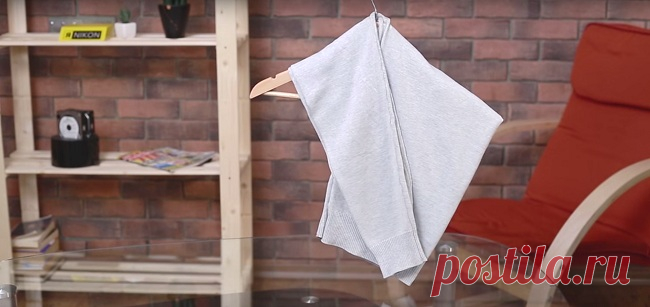 Увидев, как этот мужчина повесил свитер, я немедленно отправился к шкафу!