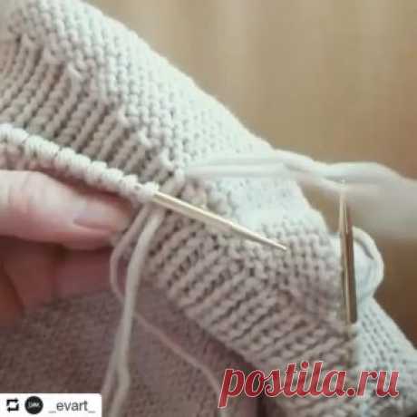 Спасибо очень большое автору: @_evart_
• • •
Полезности пост,очень давно не было 🤗 
Кетлевка низа изделия.
#вязаниеназаказ #вязание #iloveknitting #knitforkids #knit_love #knitting_inspiration