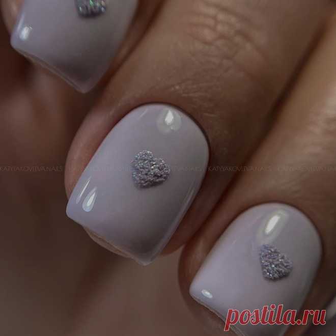 Маникюр на короткие ногти весна 2022: чарующие идеи, от которых вы будете без ума - Косметология Весной каждой женщине хочется выглядеть по-особенному. Буйство красок природы придает приподнятое настроение. Поэтому каждой моднице необходимо ознакомиться с модными тенденциями маникюра весны 2022 года. https://www.instagram.com/best_manicure.ideas/ Трендовой длиной ногтей станут короткие ноготки, которые намного практичнее в повседневной жизни, да и выглядят эстетичнее. Форм...