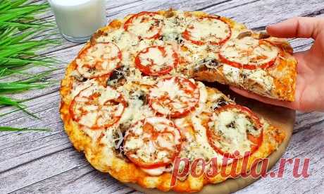 Диетическая пицца с курицей и грибами на творожном тесте