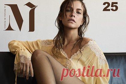 «Ангел» Victoria's Secret снялась в ультракоротком платье для журнала