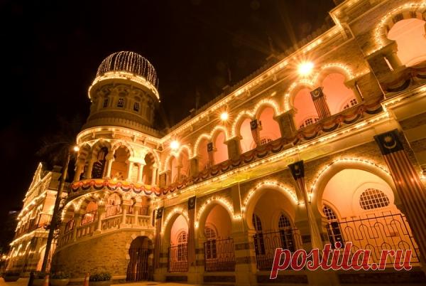 uh.ru | Площадь Независимости в Куала-Лумпуре!