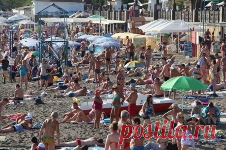 Бабье лето Крыма. Толпы народа в горах и на пляжах, +34C в выходные