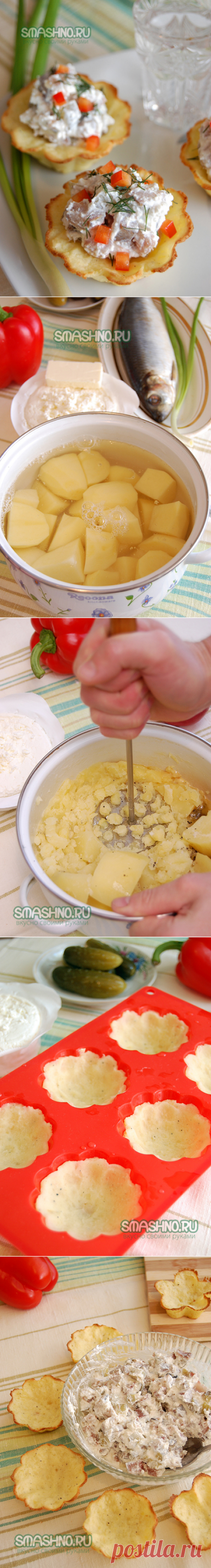 Картофельные тарталетки с огурчиками и селедочкой.