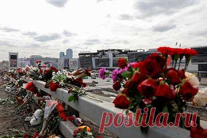 Захарова заявила об «отмашке большого брата» Западу после теракта в «Крокусе». Страны Запада выразили соболезнования в связи с терактом в «Крокусе» после отмашки большого брата в лице США, заявила представитель МИД РФ Мария Захарова. «Сателлиты США опубликовали их, как правило, это делалось через соцсети, только после очевидного получения отмашки от своего большого брата», — сказала она.