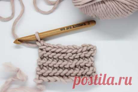 BURNT ORANGE squares are done in Garter Stitch
How to crochet garter stitch - The Blog - US/UK