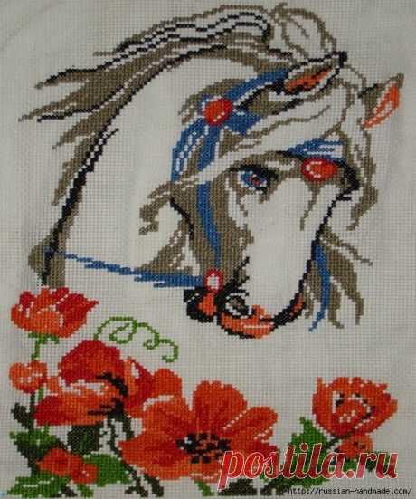 Вышивка крестиком &quot;Лошадь в цветах&quot; (схема)