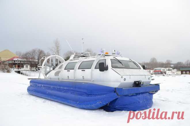 2021 февраль. СЗ "СССР" построил первый серийный СВП проекта Hydroair-10 для МВД РФ. ООО «Судостроение Судоремонт» (Нижний Новгород) построило первое серийное судно на воздушной подушке (СВП) Hydroair-10. Вместимость судна - 10 человек, максимальная скорость до 110 км/ч по снегу и 60 км/ч по воде и 65 км/ч суше. Длина габаритная — 8 м, ширина корпуса — 2,40 м, водоизмещение полное — 2785 кг, дальность хода на воздушной подушке на спокойной воде при ветре не более 1,0 м/с — 400 км