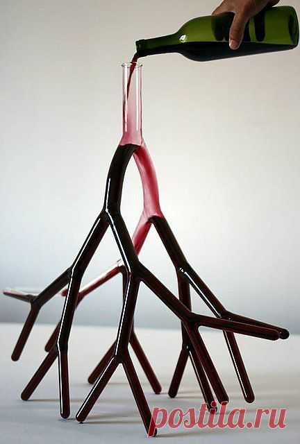 Графин для вина. Ну очень необычный дизайн. $4 250 USD