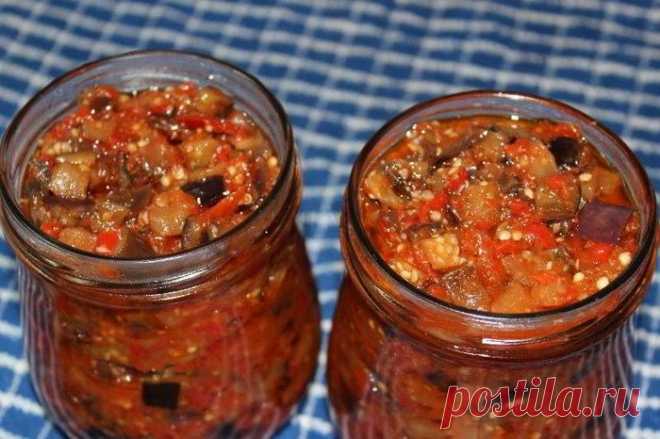 Баклажаны с перцем на зиму — сокровище грузинской кухни 
Баклажаны умеют готовить по-настоящему вкусно только в Грузии, и это факт! Именно оттуда моя знакомая привезла замечательный рецепт, который будет радовать всю семью на протяжении всей зимы!

Из данн…