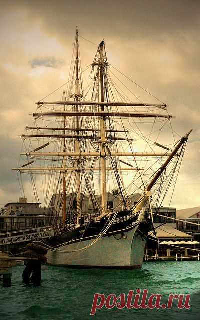 The Tall Ship Ellisa - 1877 Galveston, TX | Sharon M. Rudolph приколол(а) это к доске Sailing Ships I